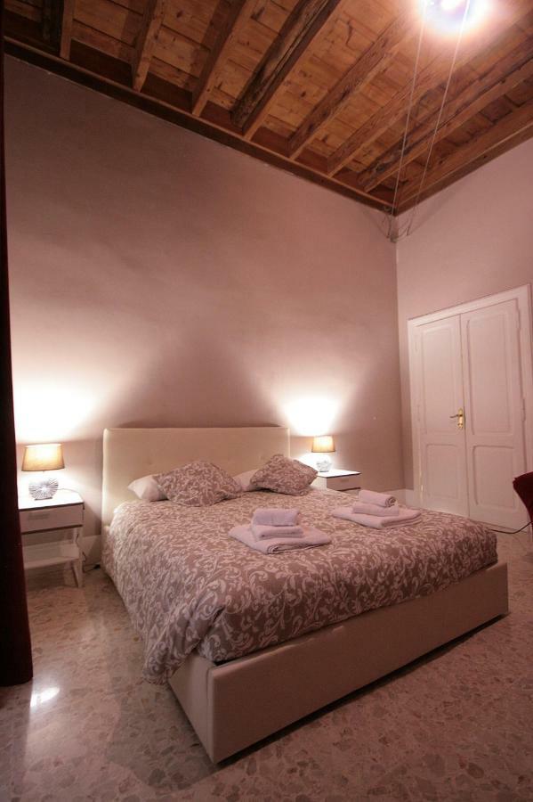 Trastevere 3 Bedrooms Lägenhet Rom